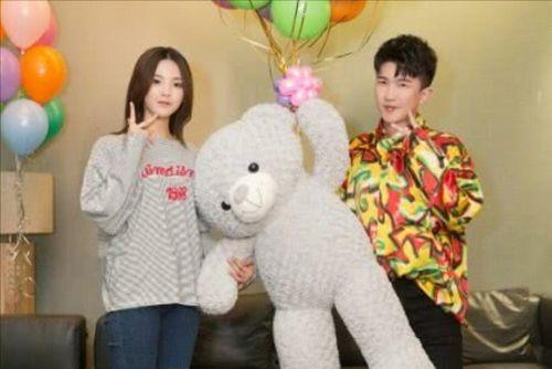 娱乐圈吃瓜背景板图